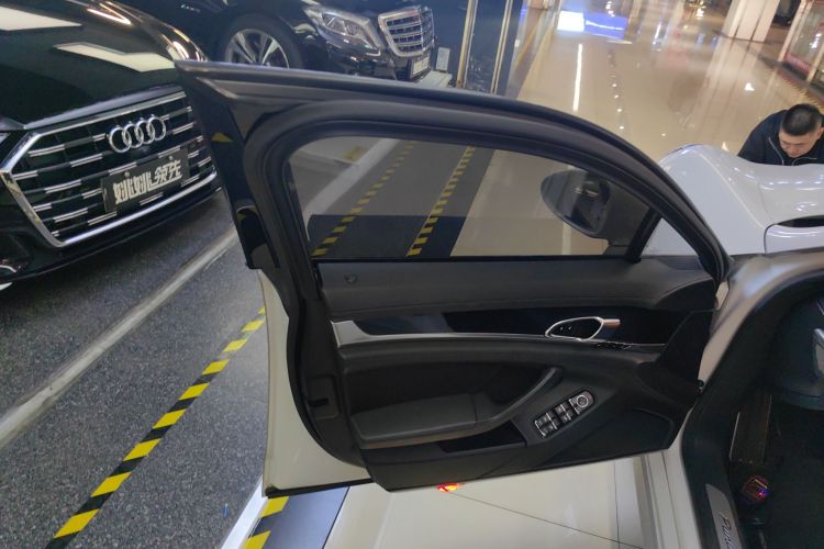 保时捷 2014款 Panamera 4 3.0T中控内饰47