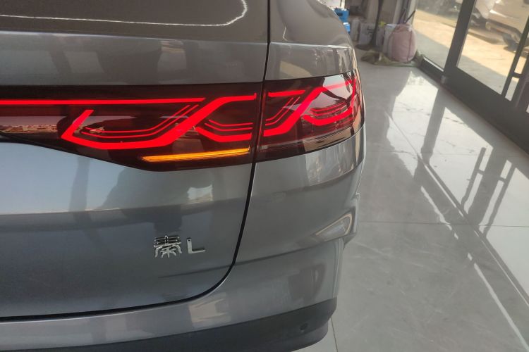 比亚迪 秦L 2024款 DM-i 120KM超越型车身外观9