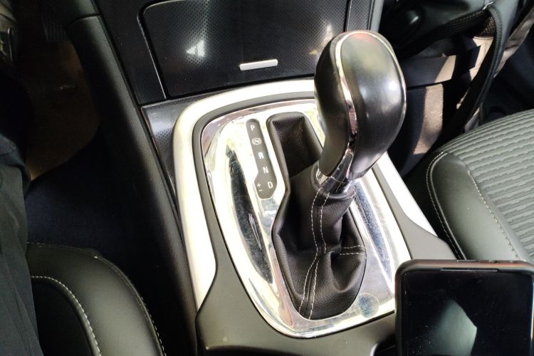 别克 君威 2015款 1.6T 领先技术型局部细节18