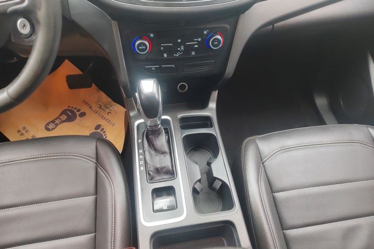 福特 翼虎 2018款 EcoBoost 180 两驱铂翼型中控内饰18