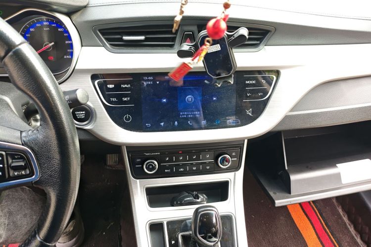 吉利汽车 远景 2018款 1.5L 自动幸福版中控内饰16