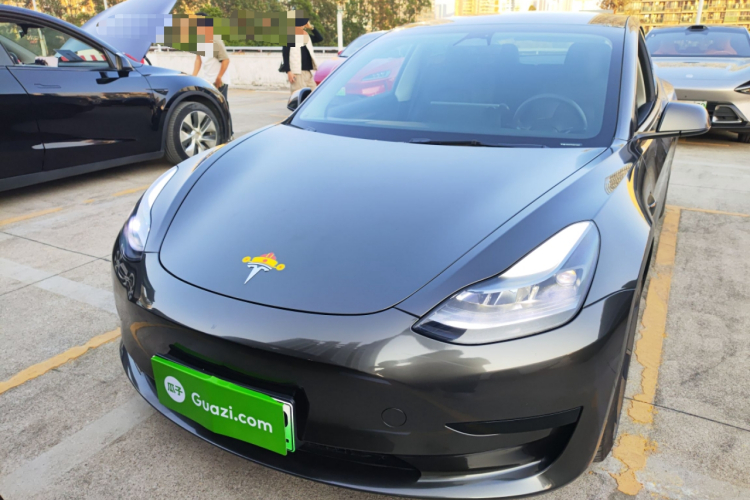 特斯拉 Model 3 2022款 后轮驱动版车身外观6001