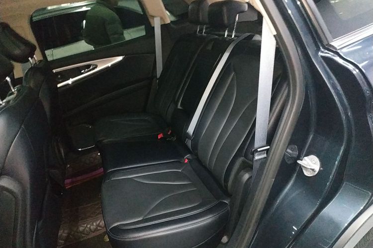 林肯 航海家 2022款 2.7T 四驱尊雅版中控内饰21