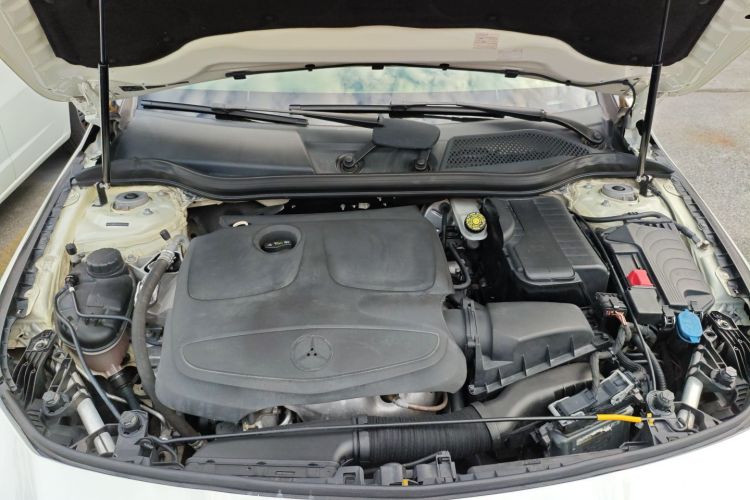 奔驰CLA 2017款 改款 CLA 200 时尚型局部细节24