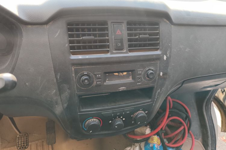 五菱汽车 五菱荣光 2014款 1.2L S 标准型中控内饰16