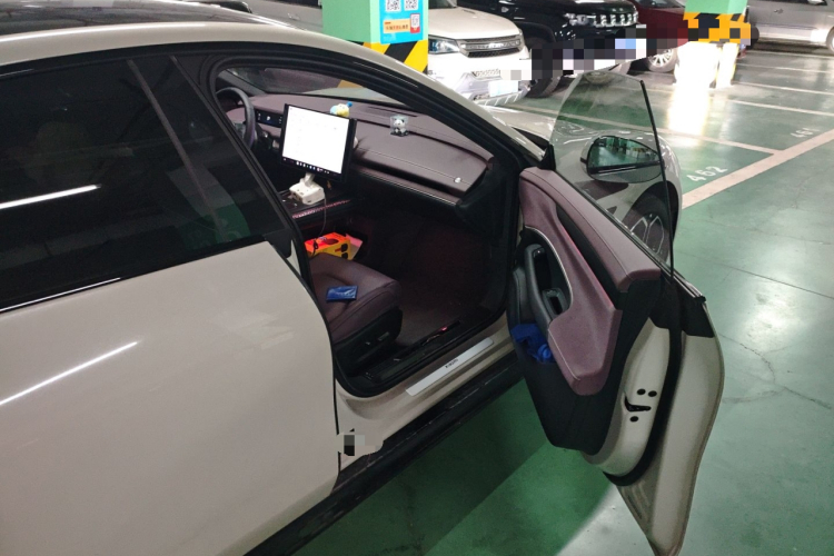 小米汽车 小米SU7 2024款 后驱超长续航高阶智驾Pro版局部细节9005