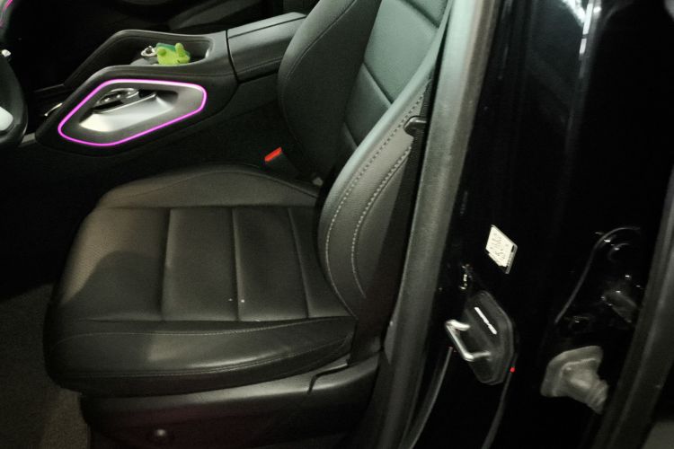 奔驰GLE轿跑 2020款 GLE 450 4MATIC 轿跑SUV 时尚型中控内饰19