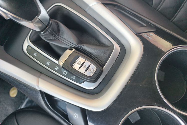 福特 蒙迪欧 2013款 1.5L GTDi180时尚型中控内饰7001