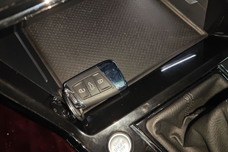 大众 帕萨特 2023款 330TSI 星空精英版中控内饰11