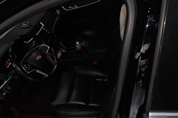 凯迪拉克XTS 2018款 28T 技术型中控内饰19