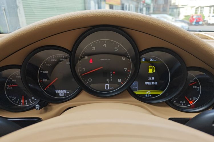 保时捷 2016款 Panamera Executive Edition 3.0T中控内饰14