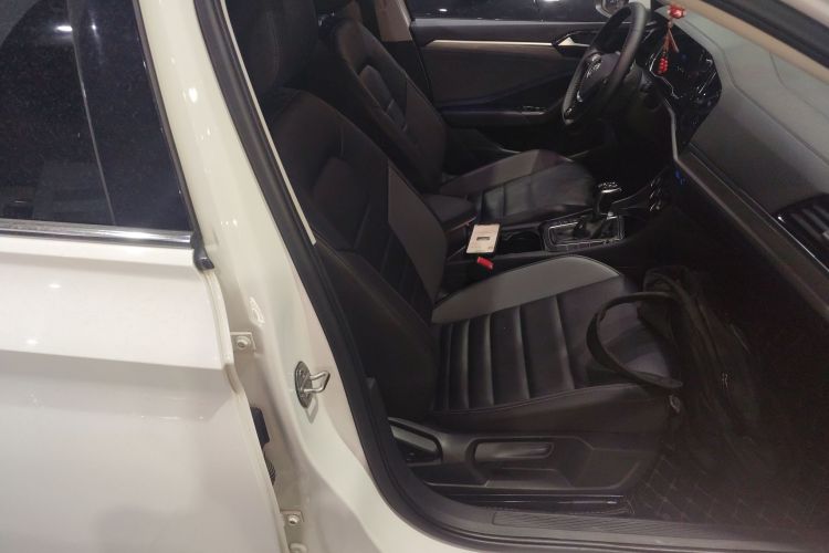 大众 速腾 2021款 200TSI DSG舒适智联版局部细节41