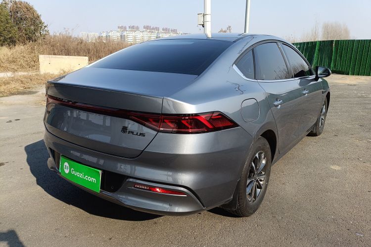 比亚迪 秦PLUS 2024款 荣耀版 DM-i 55KM领先型车身外观7