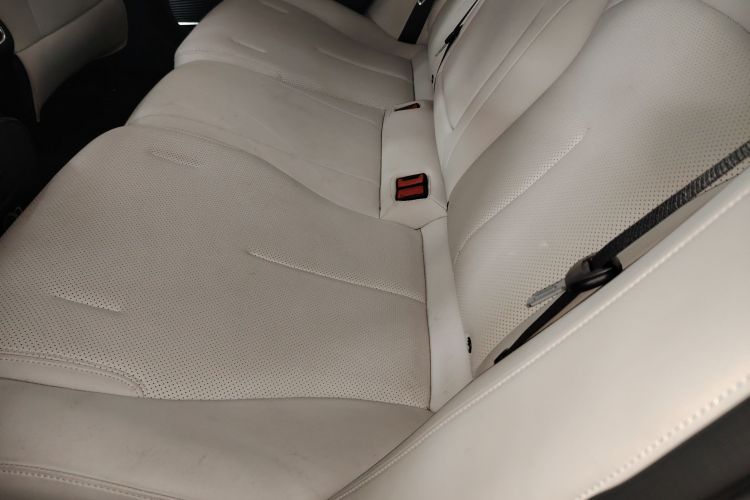 吉利银河 银河L6 2023款 125km 星舰中控内饰21