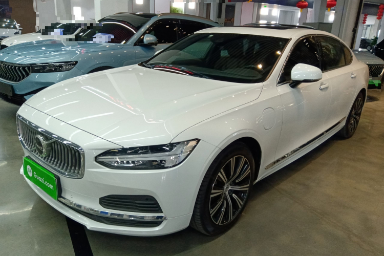 沃尔沃S90新能源 2022款 T8 E驱混动 智逸豪华版车身外观1