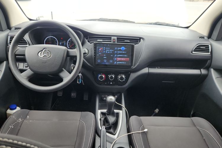 长安凯程 2017款 1.5L欧诺S超值型EA15-AB中控内饰12