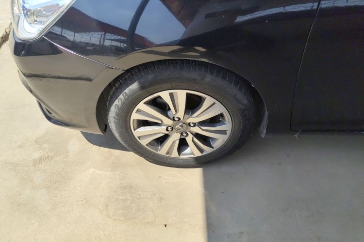 长城C30 2016款 1.5L 手动豪华型车身外观35