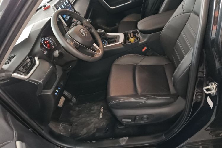 丰田 威兰达 2022款 2.0L CVT两驱豪华PLUS版中控内饰19