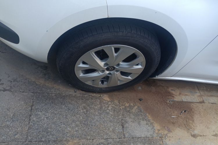 雪铁龙 C4 PICASSO 2015款 1.6T 时尚型 5座车身外观6007