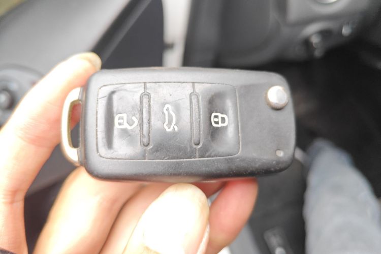 大众 途观 2016款 300TSI 自动两驱风尚版中控内饰7001