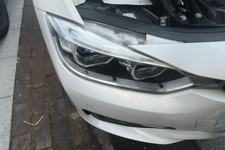 宝马3系 2019款 320Li 时尚型车身外观8