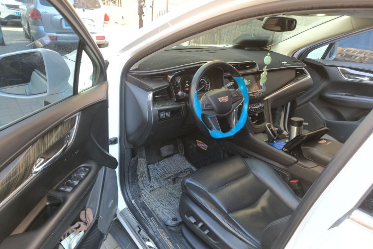 凯迪拉克XT5 2018款 28T 四驱豪华型中控内饰20
