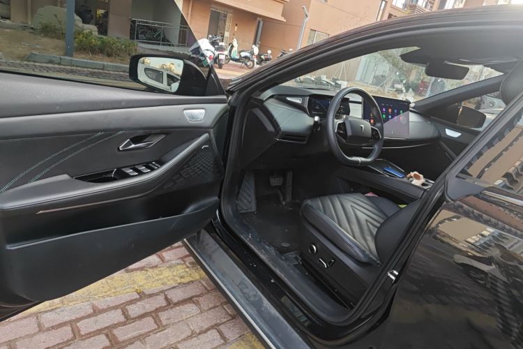 深蓝汽车 深蓝SL03 2023款 200Max增程版中控内饰20