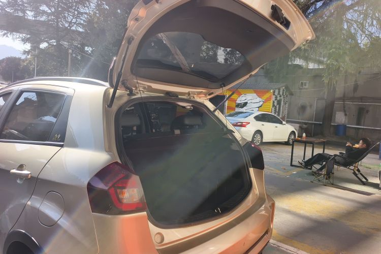 吉利汽车 远景X3 2021款 PRO 1.5L CVT尊贵型局部细节23