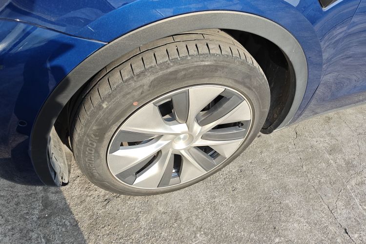 特斯拉 Model Y 2021款 长续航全轮驱动版车身外观6003