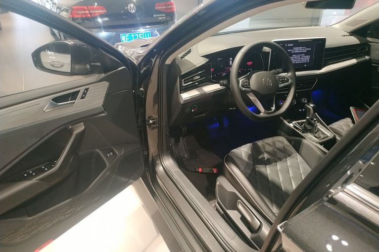 大众 速腾 2024款 300TSI DSG超越版中控内饰7003