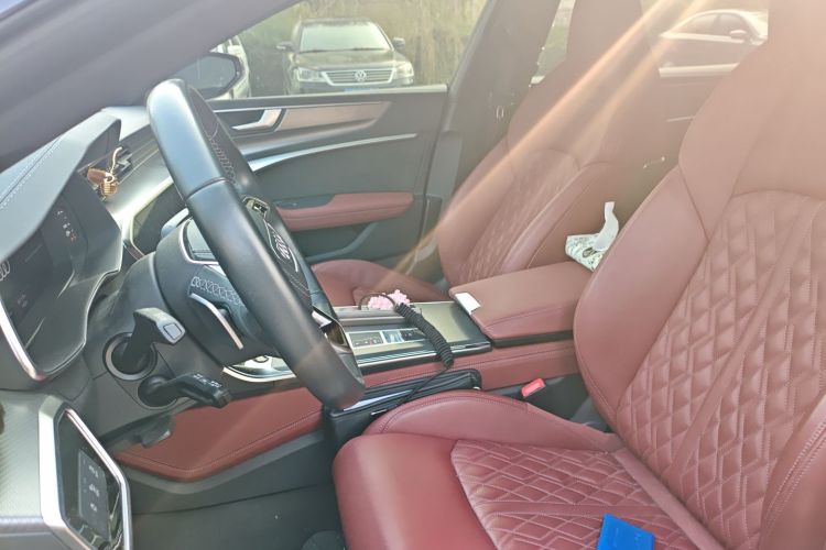 奥迪A7L 2024款 45 TFSI quattro 黑武士版中控内饰19