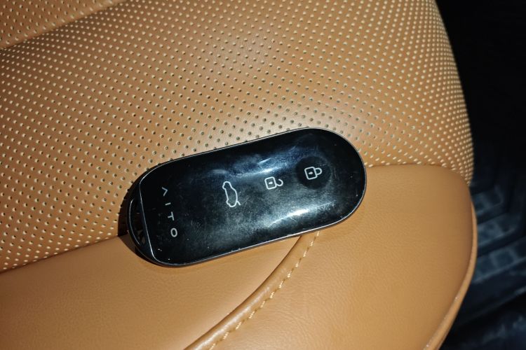 鸿蒙智行 问界M7 2024款 1.5T 智驾四驱Pro版 5座中控内饰11