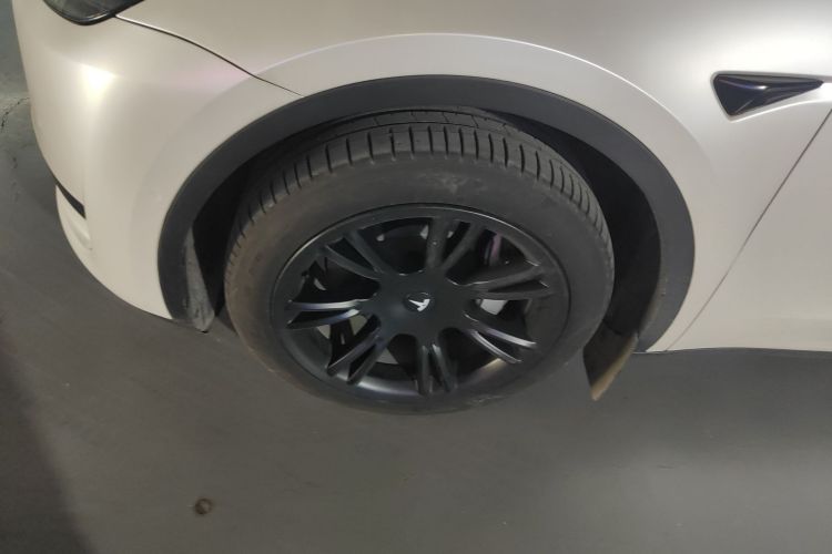 特斯拉 Model Y 2022款 改款 后轮驱动版车身外观6003