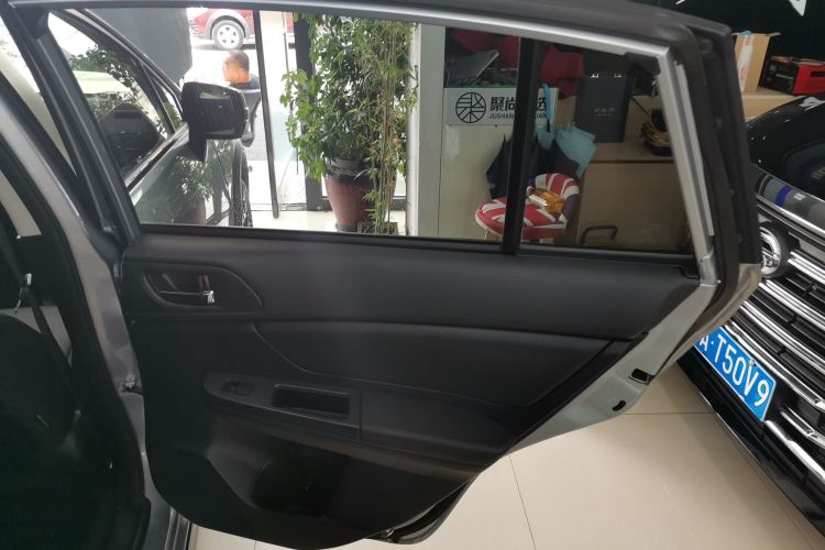 斯巴鲁XV 2012款 2.0i 精英版中控内饰45