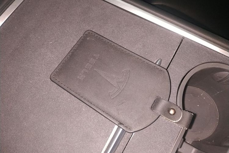 特斯拉 Model Y 2022款 后轮驱动版中控内饰11