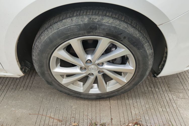 别克 威朗 2018款 三厢 15S 自动领先型车身外观10