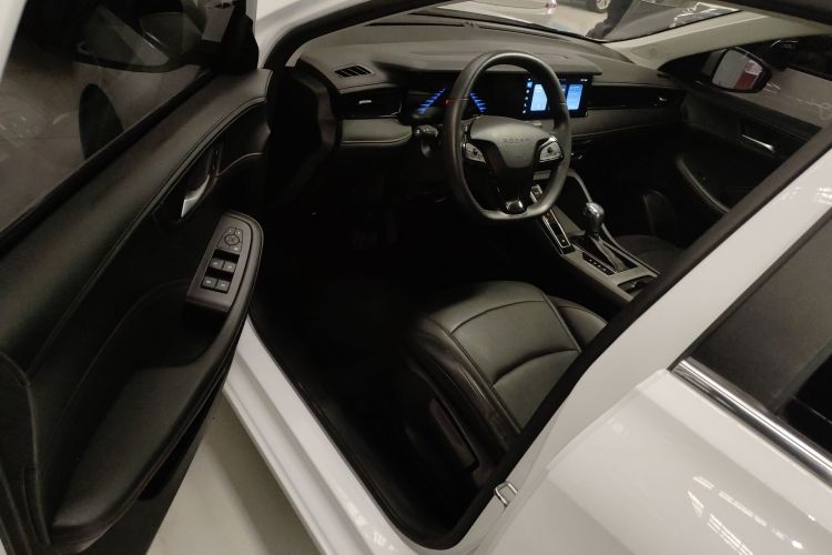 荣威i5 2023款 1.5L CVT豪华版中控内饰20