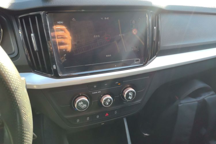 斯柯达 柯米克 2020款 1.5L 自动标准版中控内饰16