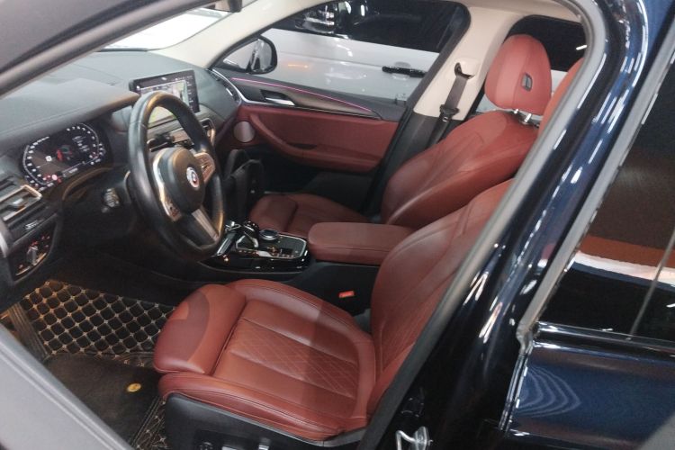 宝马X3 2022款 改款二 xDrive30i 领先型 M曜夜套装局部细节19