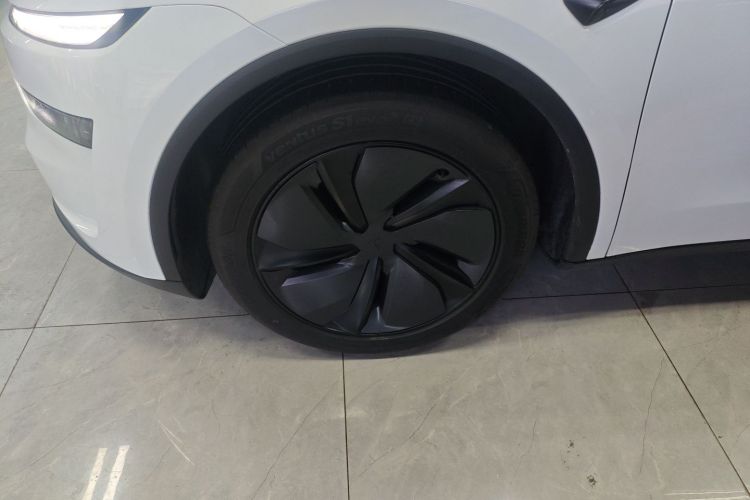 特斯拉 Model Y 2025款 长续航全轮驱动版车身外观6007