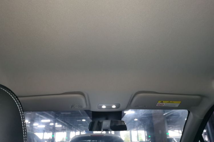 哪吒汽车 哪吒V 2022款 长续航行业定制版局部细节22