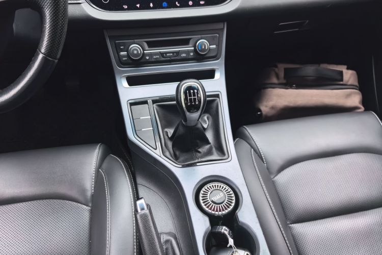 吉利汽车 帝豪 2018款 1.5L 手动向上互联版中控内饰18