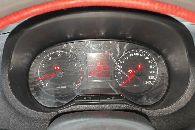 大众 Polo 2013款 1.6L 自动舒适版中控内饰14