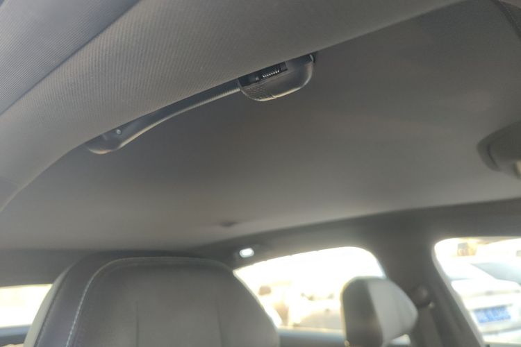 深蓝汽车 深蓝SL03 2023款 200Max增程版中控内饰22