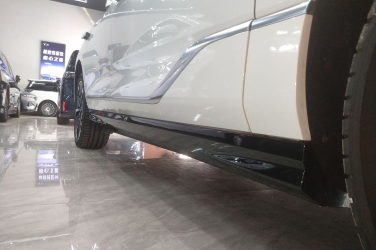 岚图汽车 岚图追光 2023款 四驱旗舰版局部细节9001