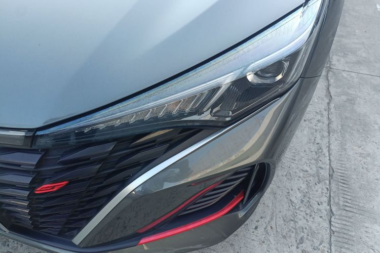 长安 逸动 2022款 PLUS 蓝鲸NE 1.4T GDI DCT旗舰版局部细节36