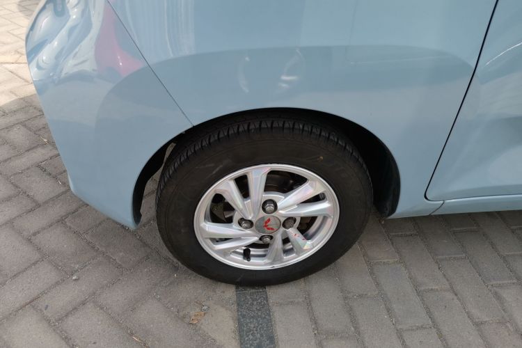 五菱汽车 宏光MINIEV 2020款 自在款 磷酸铁锂车身外观6007