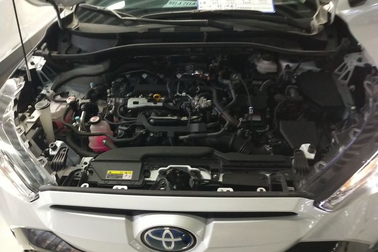 丰田 锋兰达 2023款 2.0L 智能电混双擎 领先版机舱底盘24