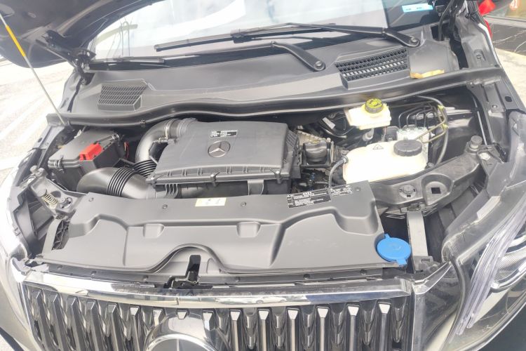 奔驰 威霆 2023款 2.0T 商务版 7座局部细节24