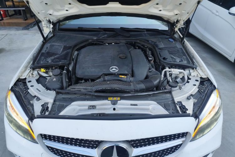 奔驰C级 2019款 C 260 运动版局部细节24